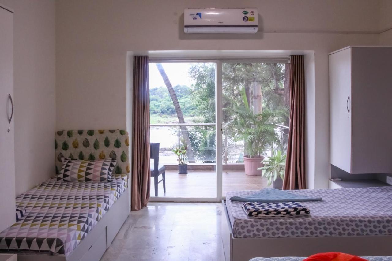 Urban Nomads Pune Riverside Colive Cowork Hostel ภายนอก รูปภาพ
