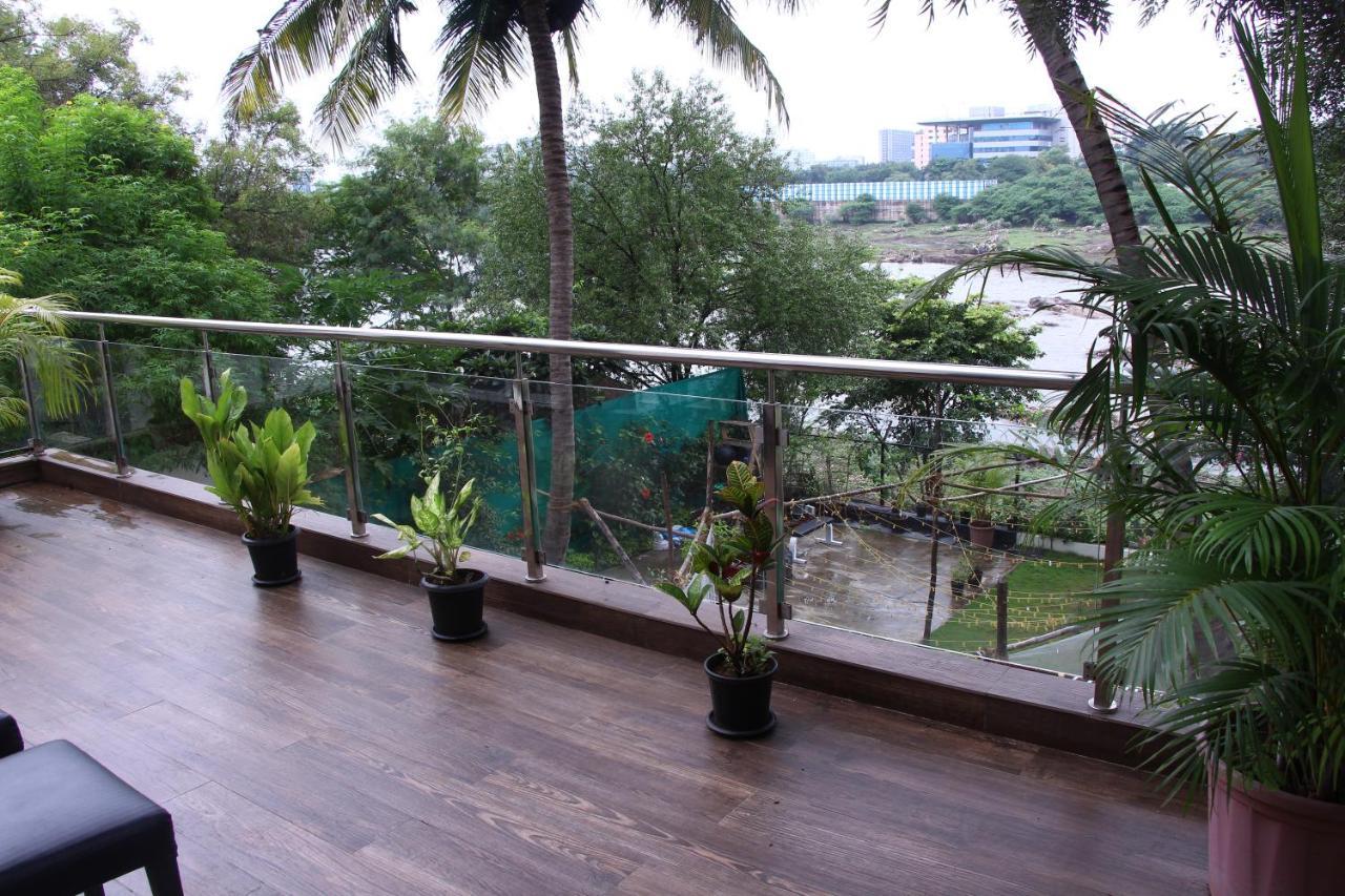 Urban Nomads Pune Riverside Colive Cowork Hostel ภายนอก รูปภาพ
